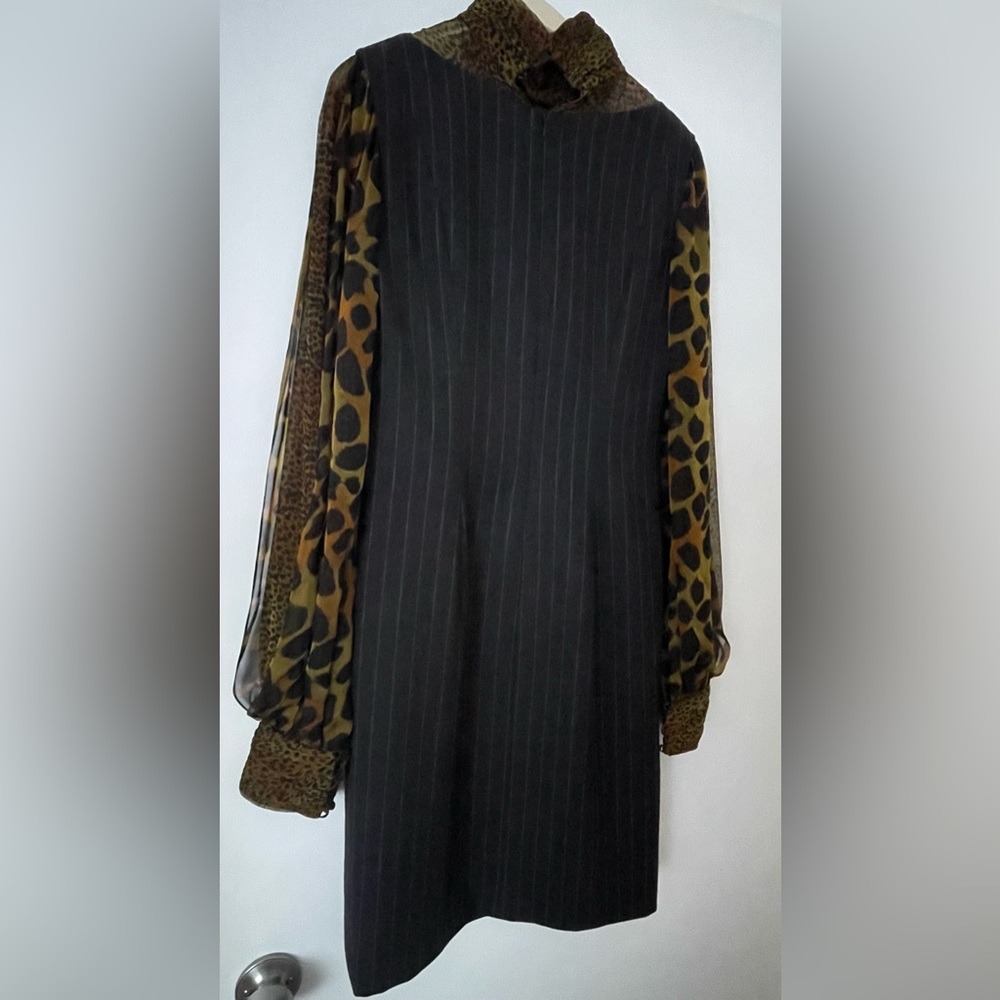 Women’s dress in wool and silk in size 6 , best fits US size 4 - Picture 2 of 5